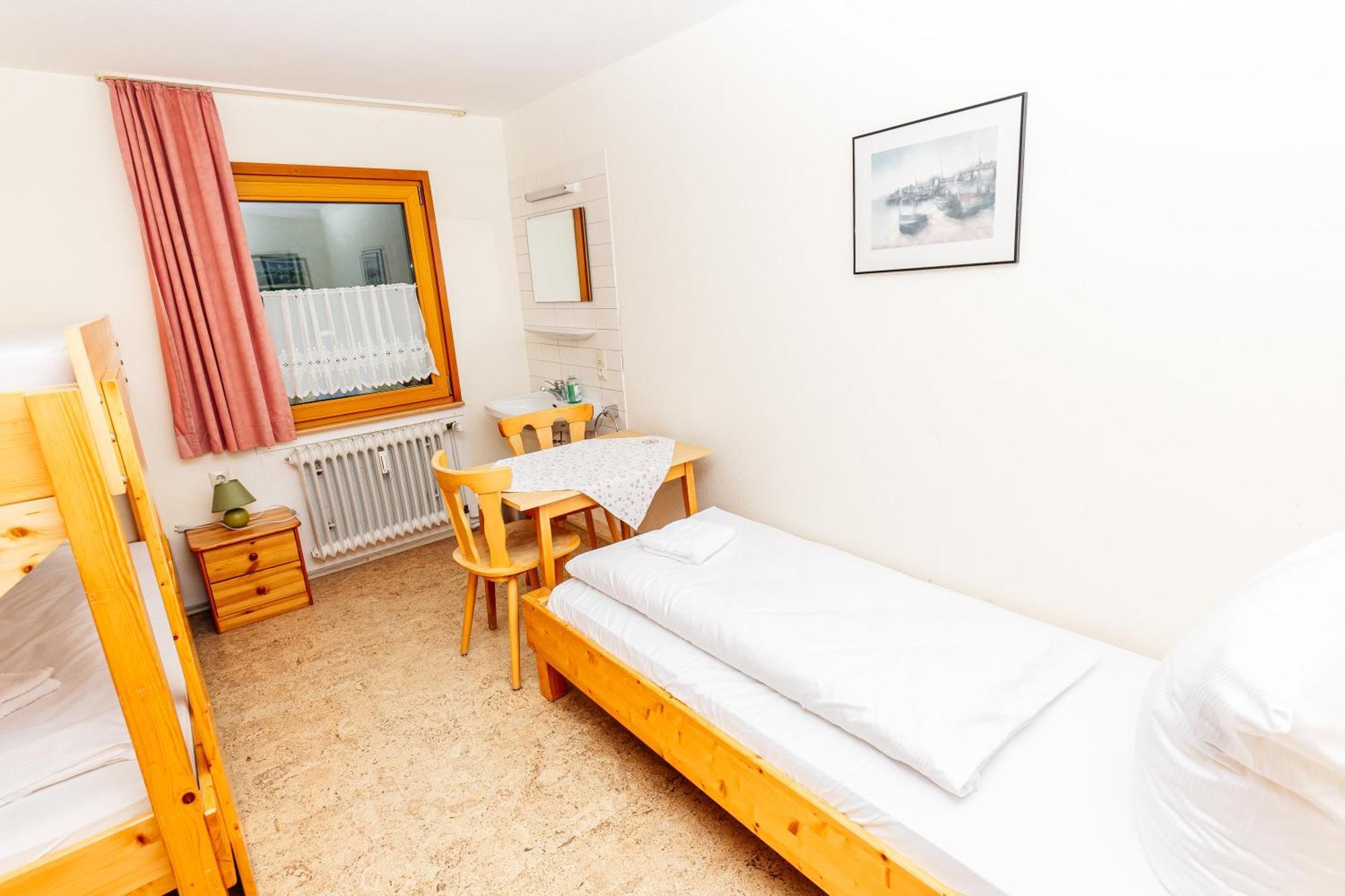 Dreibettzimmer